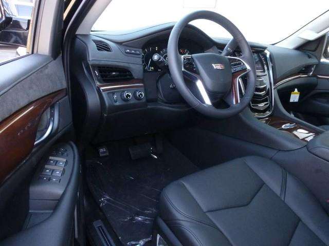 2017 Cadillac Escalade ESV 4x4 Luxury 4dr SUV